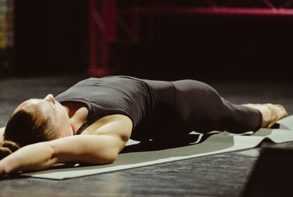 Circus performer strength training before a show - handstand alignment 
