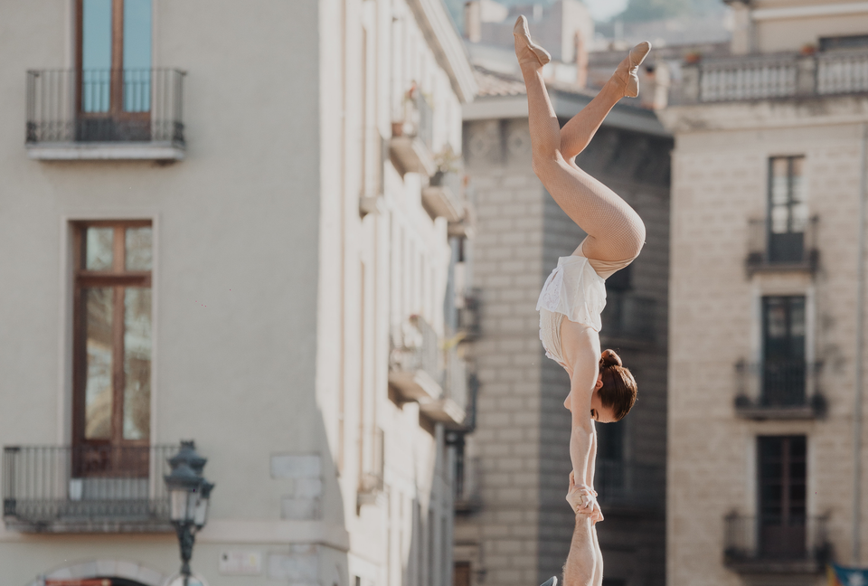 Outdoor Photoshoot of an Acrobatic Circus Duo